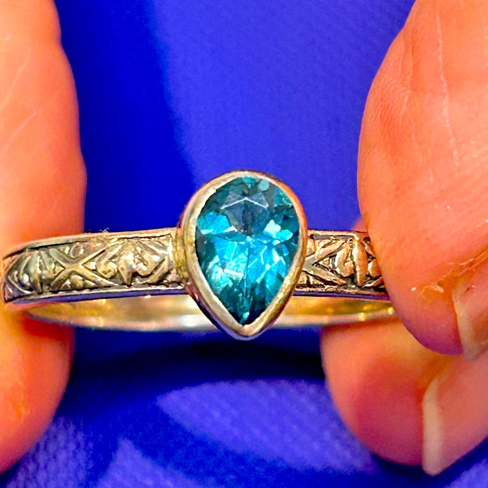 Silpada aquamarine stone, Sterling Silver no longer available from Silpada.
